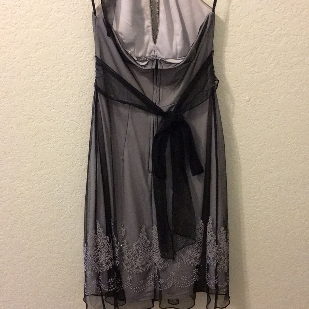 Dress - Picture 4 of 4